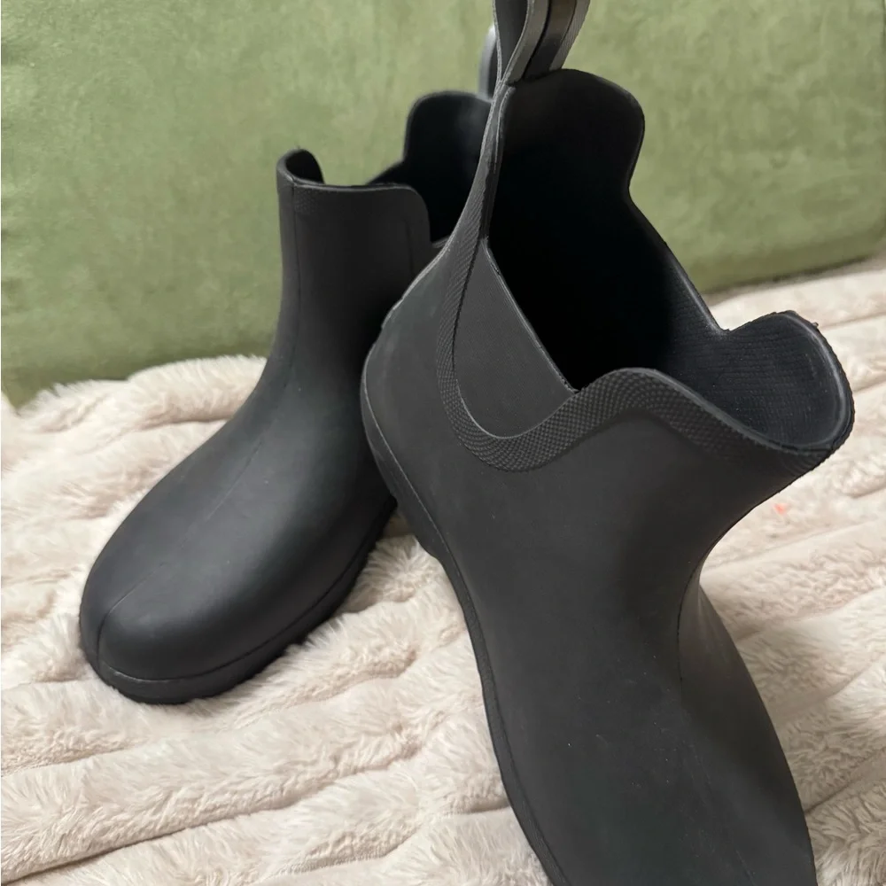 Totes Black Chelsea Rain Ankle Boots
